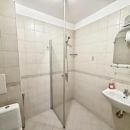 Peak Retreat Apartment